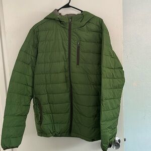Prana men’s XL zip-up puffy jacket.